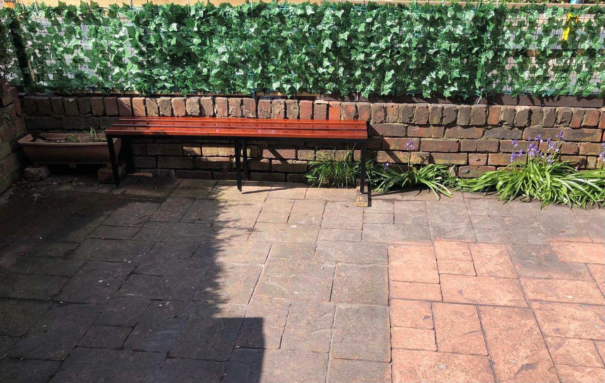 An Extra Large Room With Patio & Own Front Entrance Rotherham Rawmarsh Esterno foto
