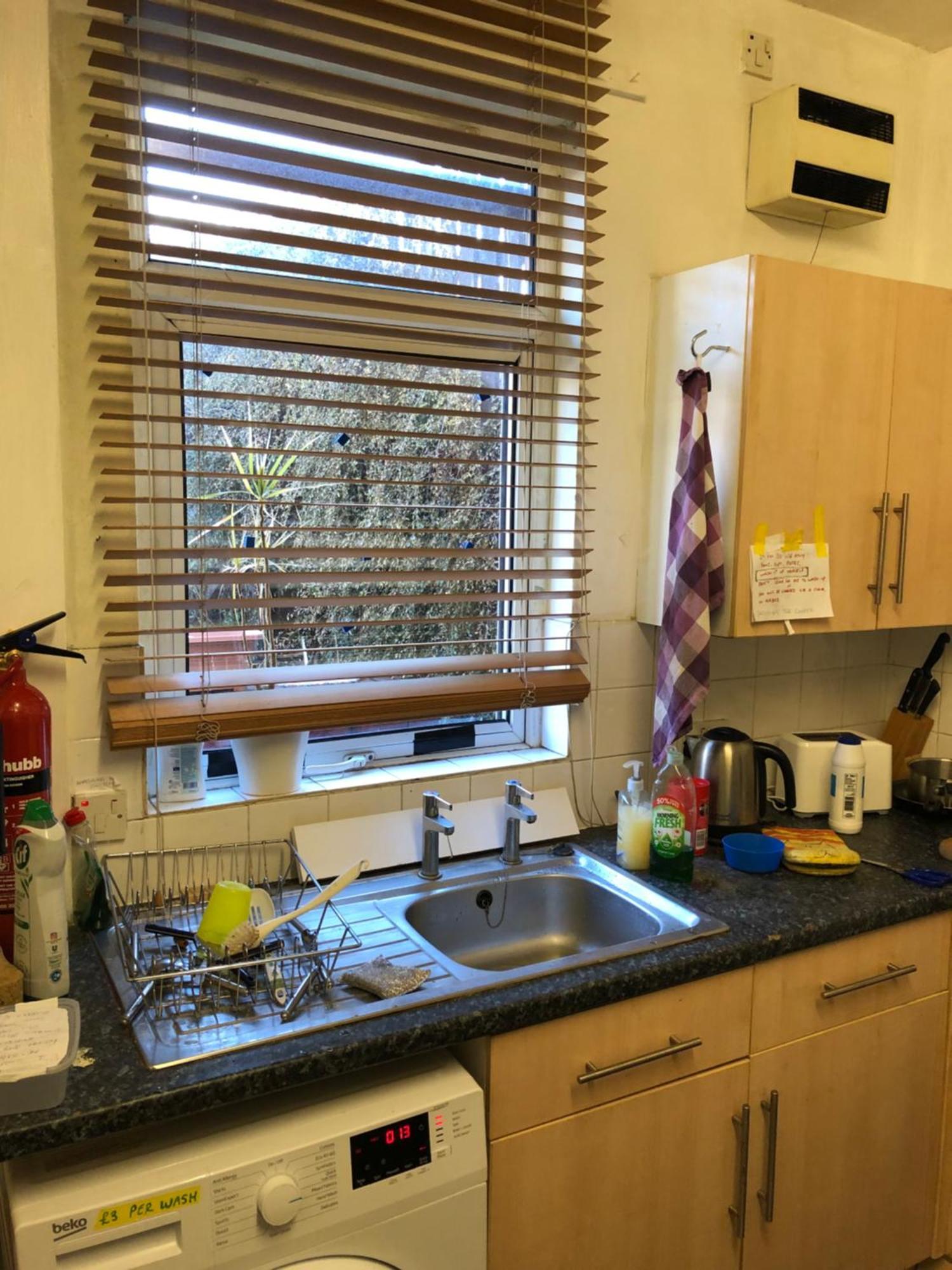 An Extra Large Room With Patio & Own Front Entrance Rotherham Rawmarsh Esterno foto